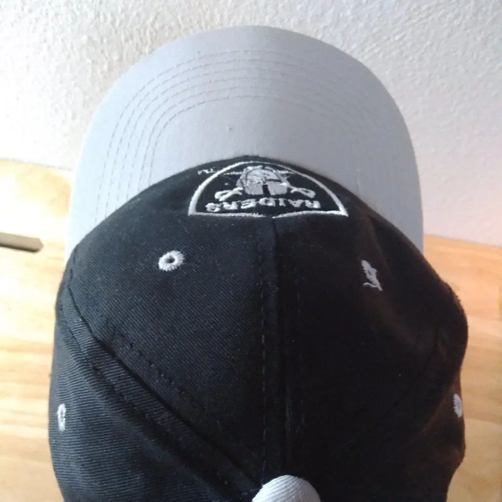 Deadstock Vintage Sports Specialties Oakland Raiders Snap Back Hat Youth